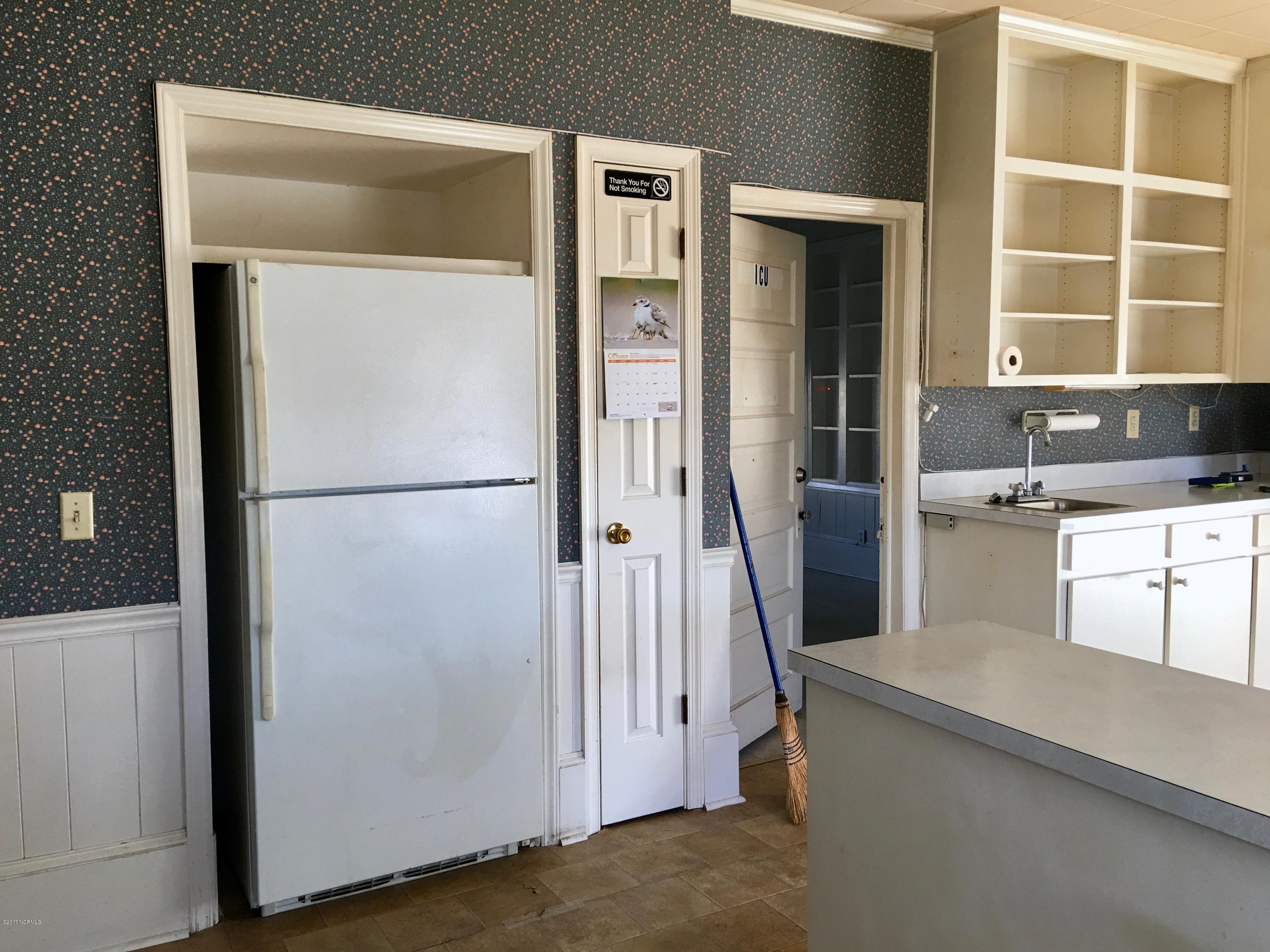 1312 Old Cherry Point Road New Bern, NC 28560 - Photo 32 of 80 Kitchen