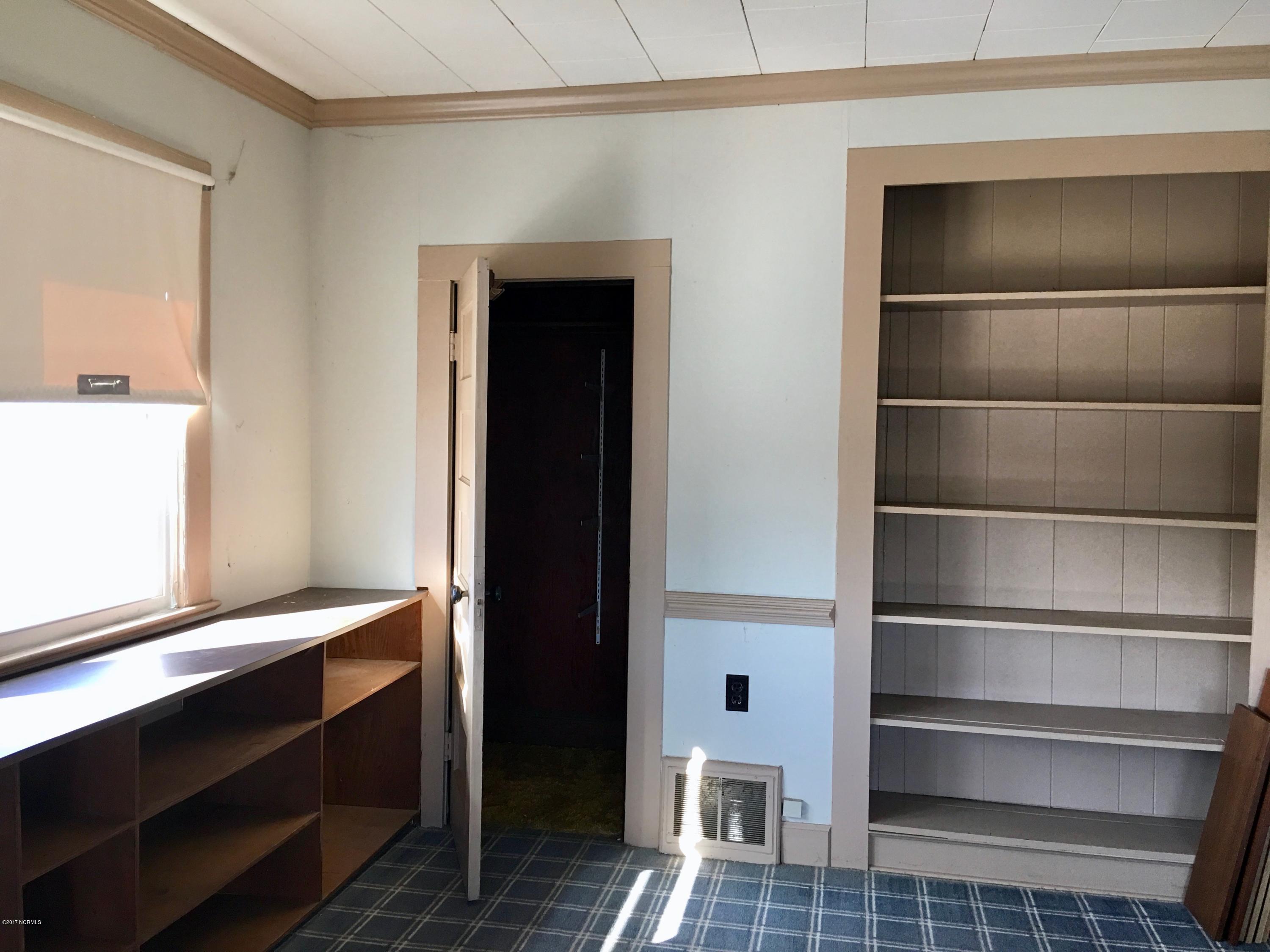 1312 Old Cherry Point Road New Bern, NC 28560 - Photo 48 of 80 Room over garage