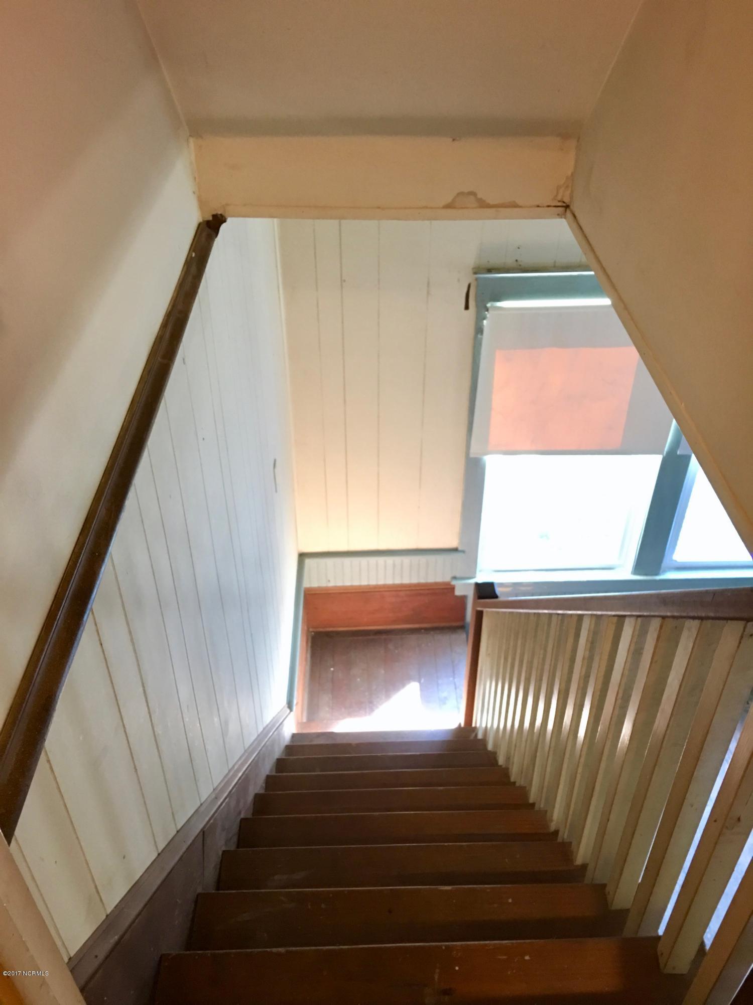1312 Old Cherry Point Road New Bern, NC 28560 - Photo 49 of 80 Stairs to dining room