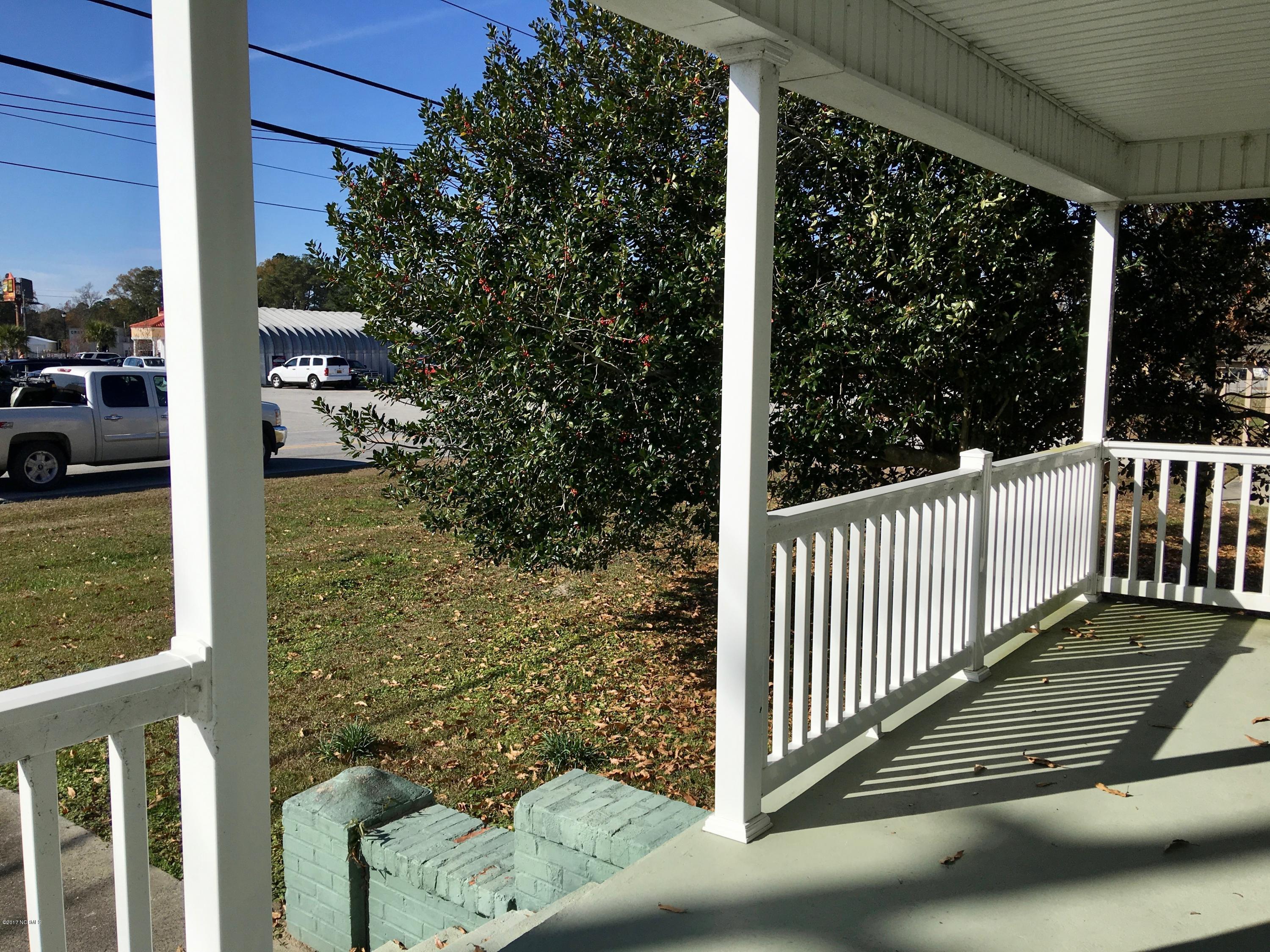 1312 Old Cherry Point Road New Bern, NC 28560 - Photo 6 of 80 Front porch