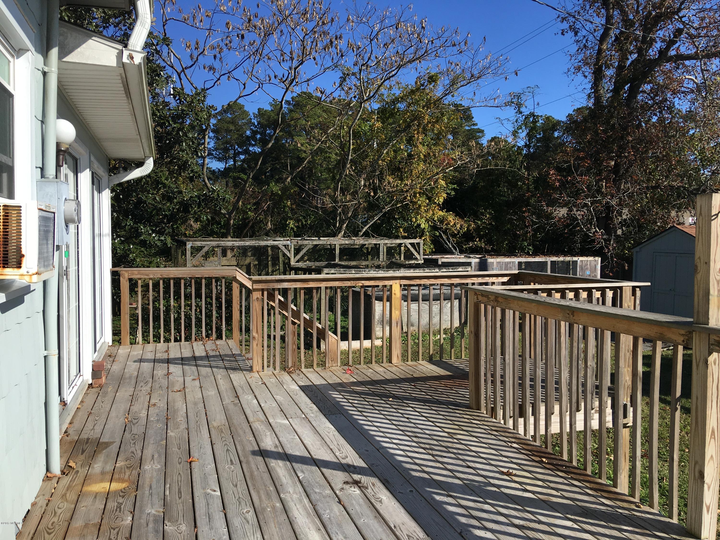 1312 Old Cherry Point Road New Bern, NC 28560 - Photo 62 of 80 Deck