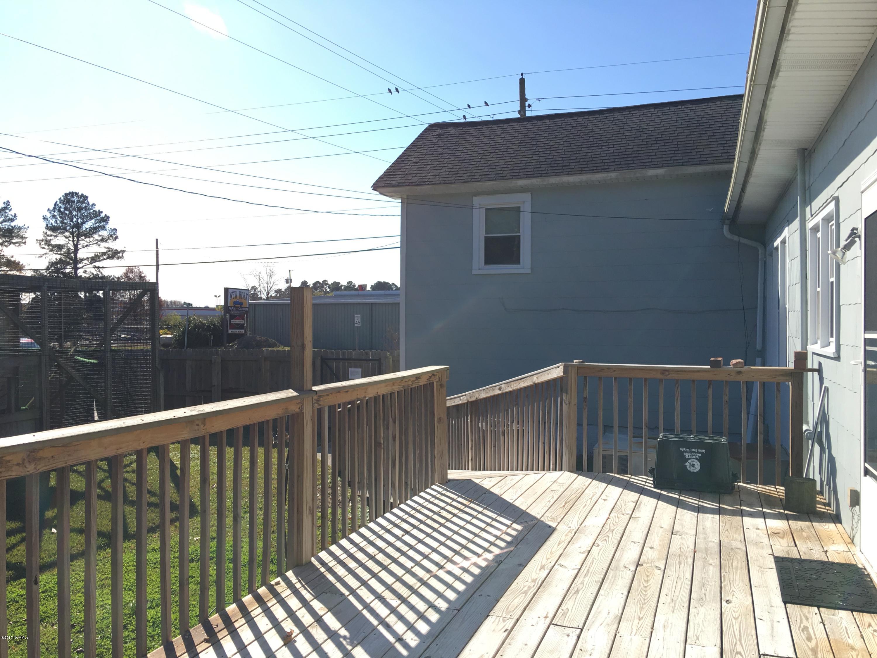 1312 Old Cherry Point Road New Bern, NC 28560 - Photo 67 of 80 Deck, looking at garag