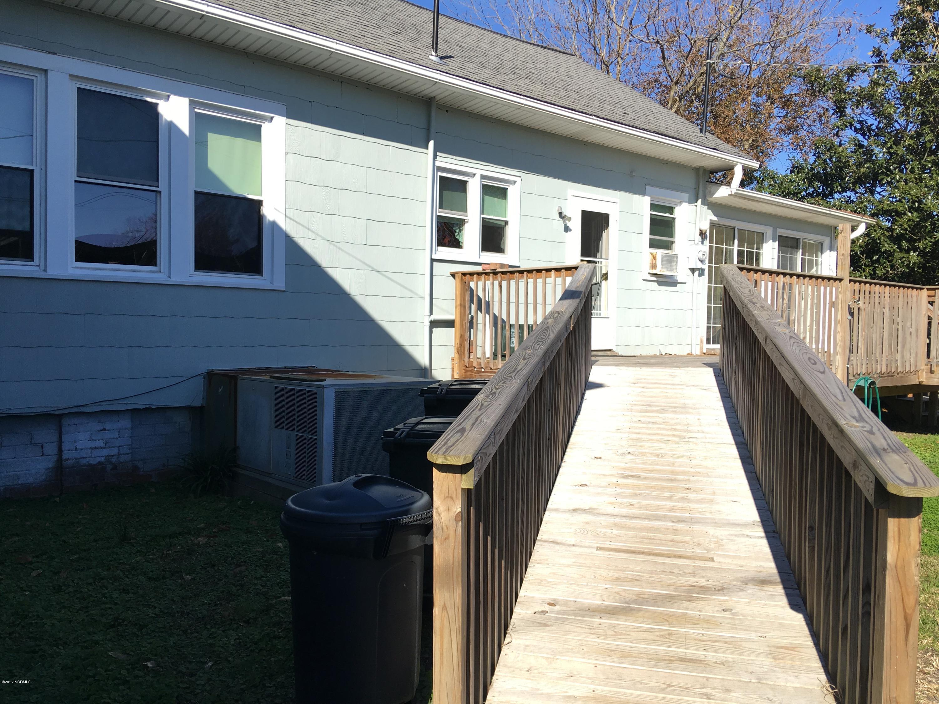 1312 Old Cherry Point Road New Bern, NC 28560 - Photo 69 of 80 Deck ramp