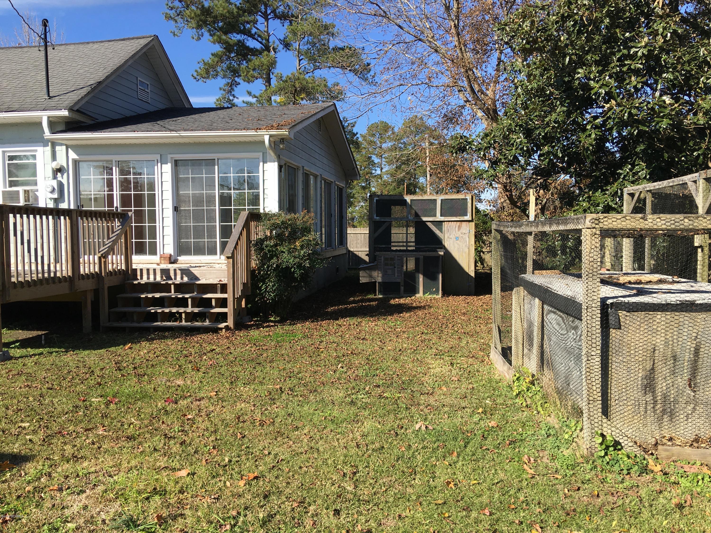 1312 Old Cherry Point Road New Bern, NC 28560 - Photo 70 of 80 Back yard