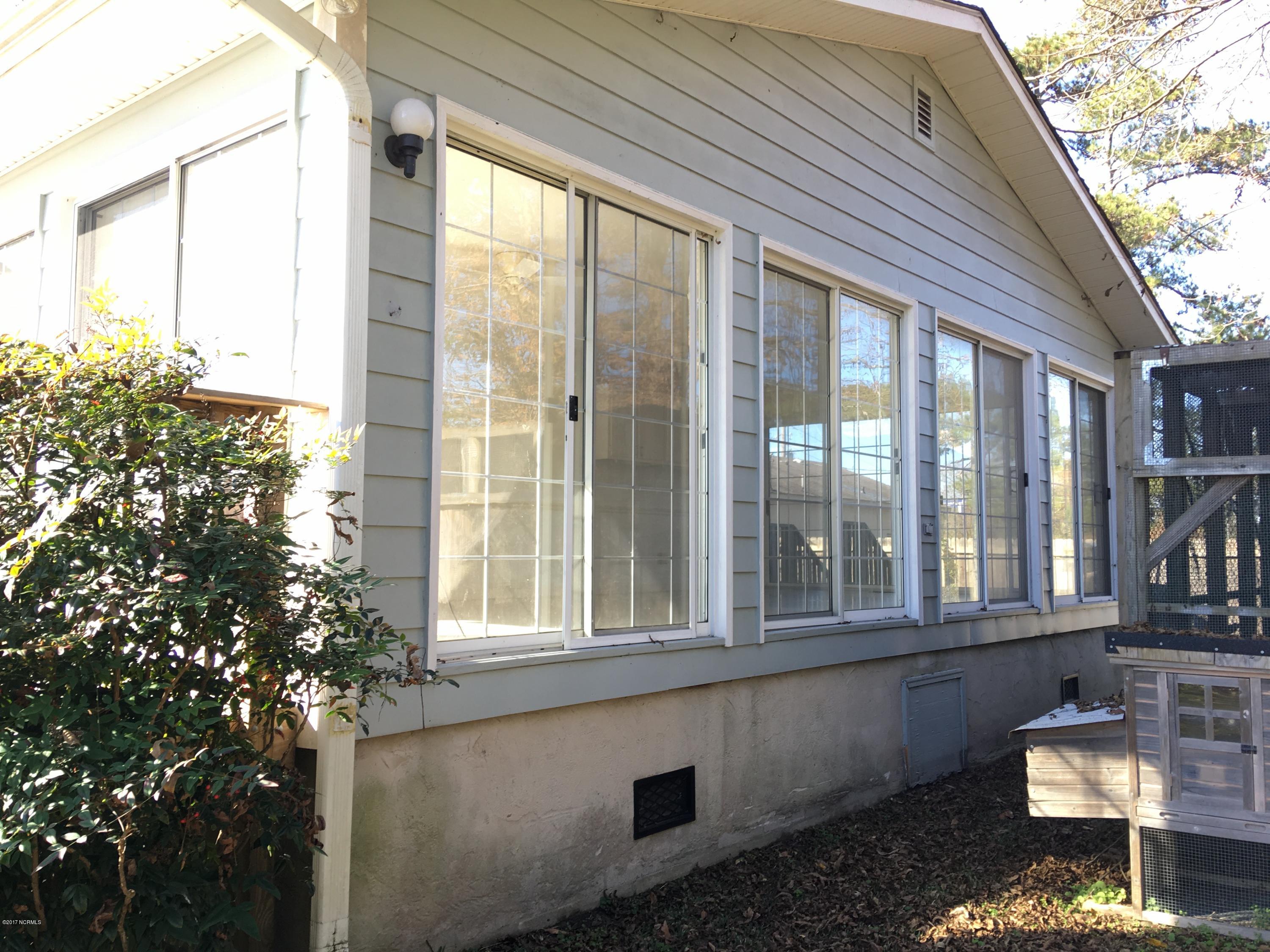 1312 Old Cherry Point Road New Bern, NC 28560 - Photo 71 of 80 Carolina room