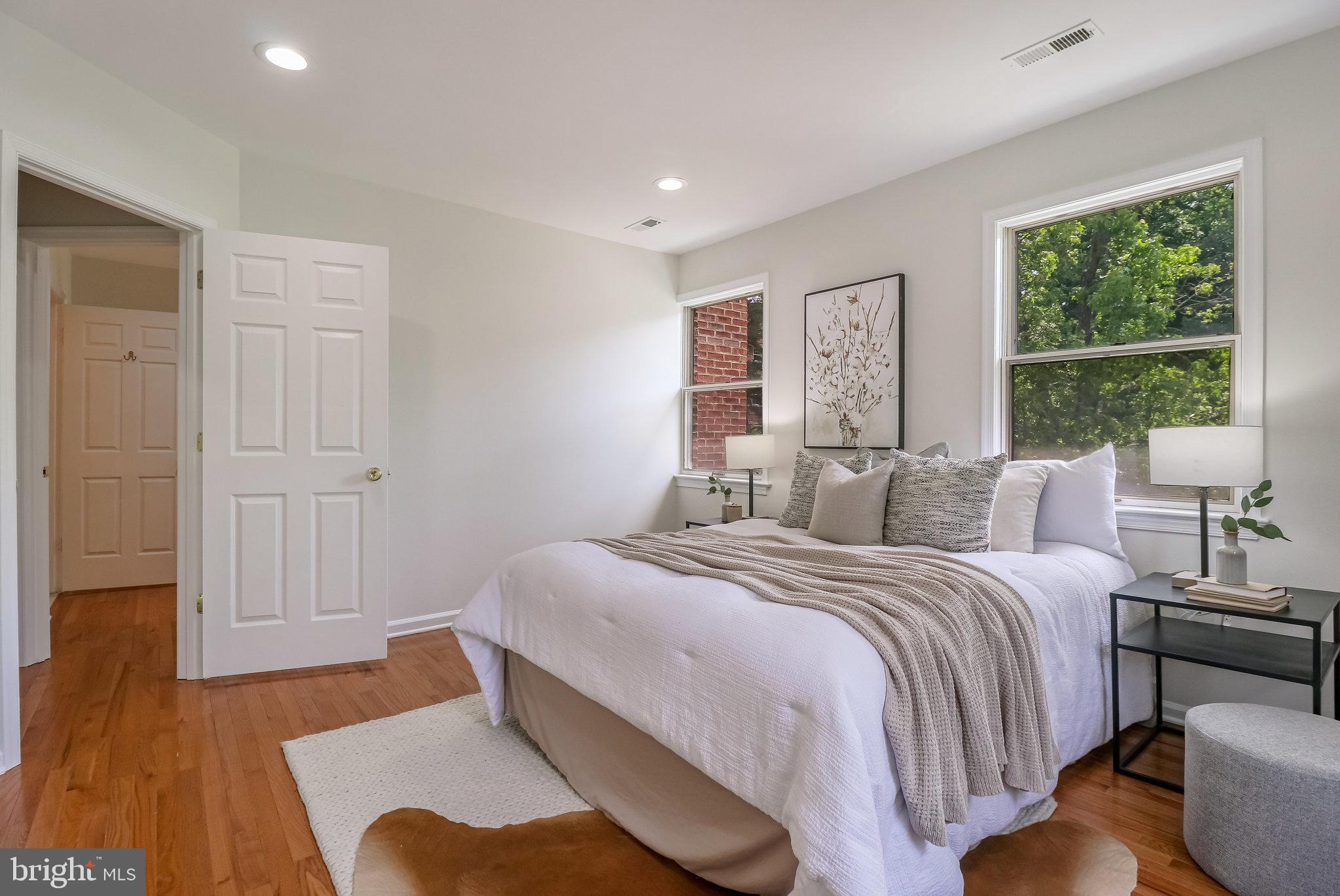 1450 Hampton Hill Circle McLean, VA 22101 - Photo 15 of 44