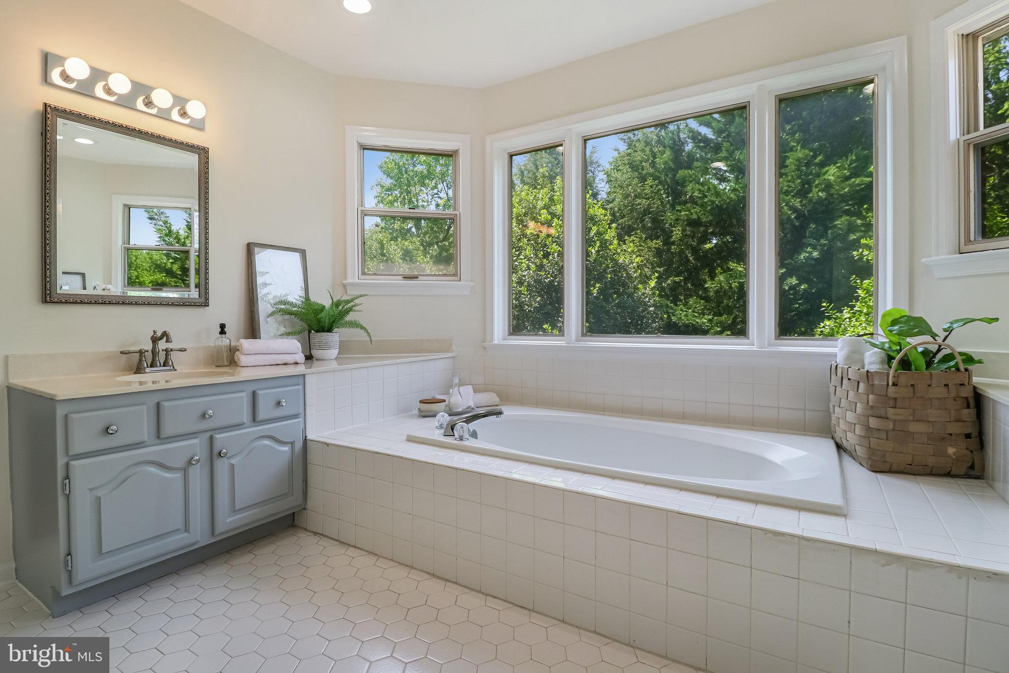 1450 Hampton Hill Circle McLean, VA 22101 - Photo 19 of 44