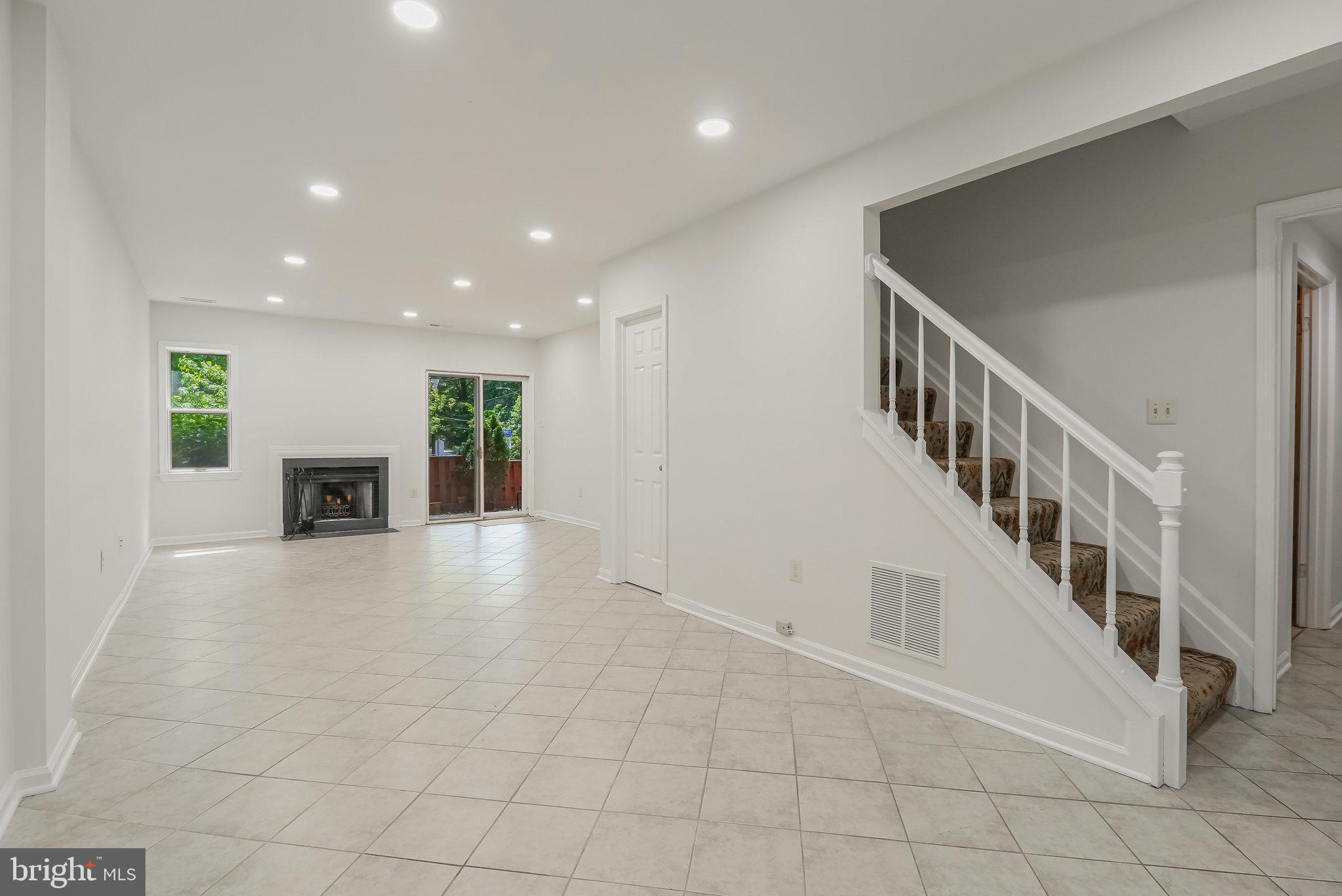 1450 Hampton Hill Circle McLean, VA 22101 - Photo 28 of 44