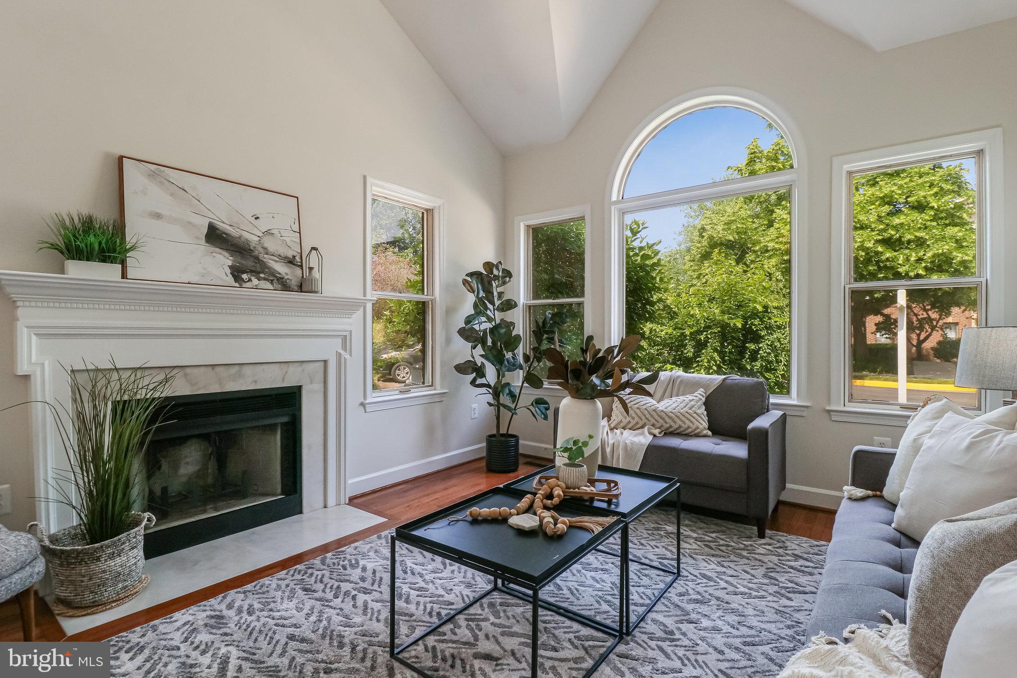 1450 Hampton Hill Circle McLean, VA 22101 - Photo 3 of 44