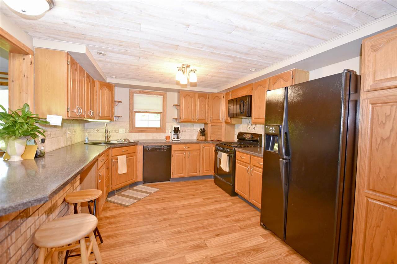 2209 South Nine Mile Road Kawkawlin, MI 48631 - Photo 7 of 27