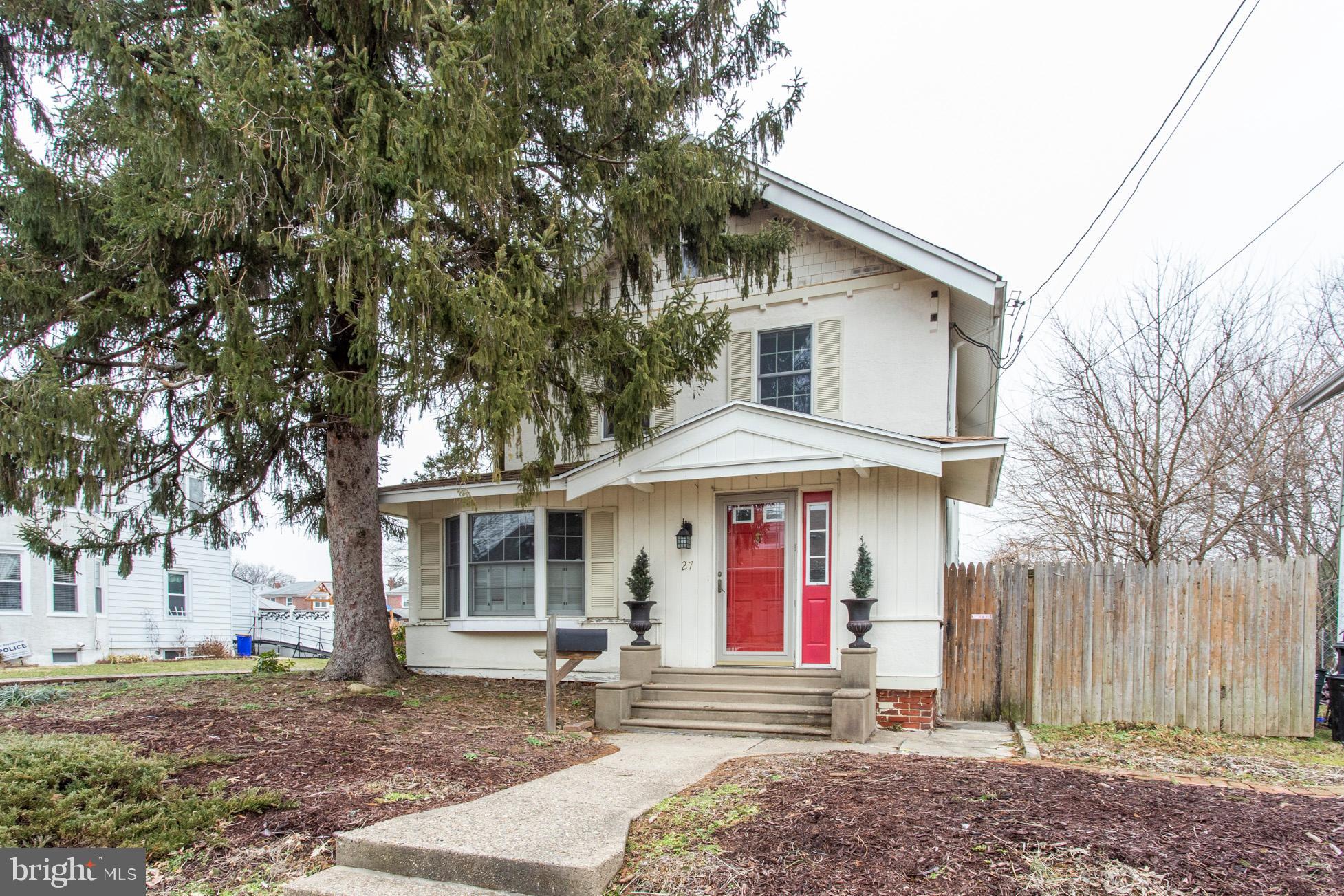 27 West Avon Road Brookhaven, PA 19015 - Photo 1 of 32 Gallery Image 1