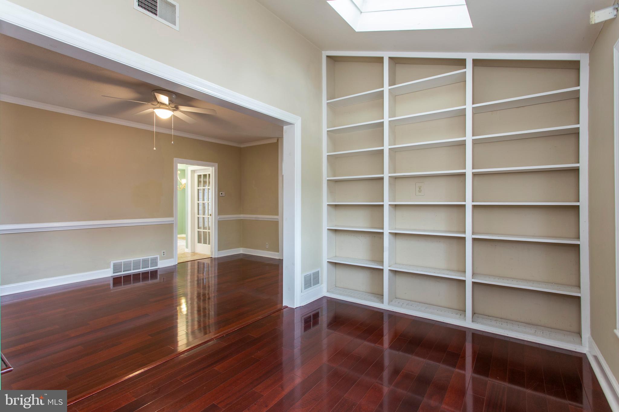 27 West Avon Road Brookhaven, PA 19015 - Photo 5 of 32 Gallery Image 5