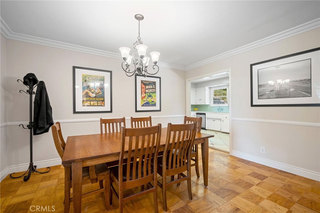 3948 Markridge Road Glendale, CA 91214 - Photo 8 of 25 Gallery Image 8
