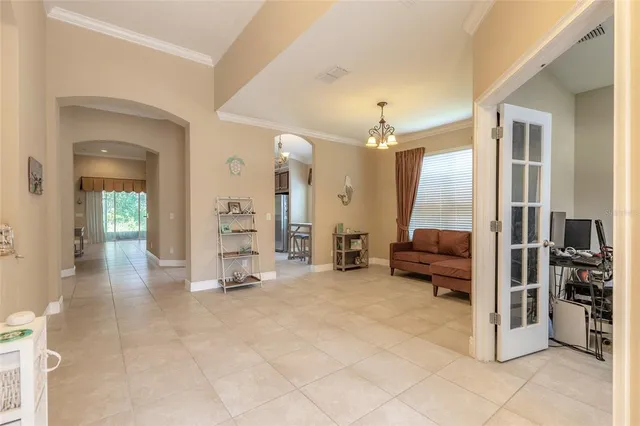 a view of a livingroom with furniture and a livingroom