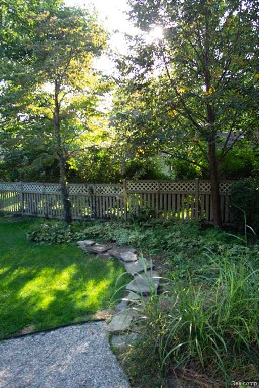 1371 Rutledge Court Temperance, MI 48182 - Photo 14 of 58