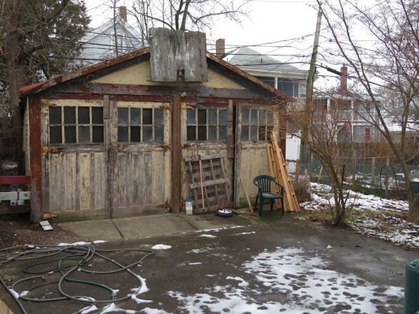 12 Murray Hill Road Boston, MA 02131 - Photo 7 of 9 Gallery Image 7