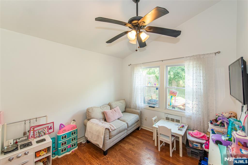 77 Forest Hill Road West Orange, NJ 07052 - Photo 18 of 45