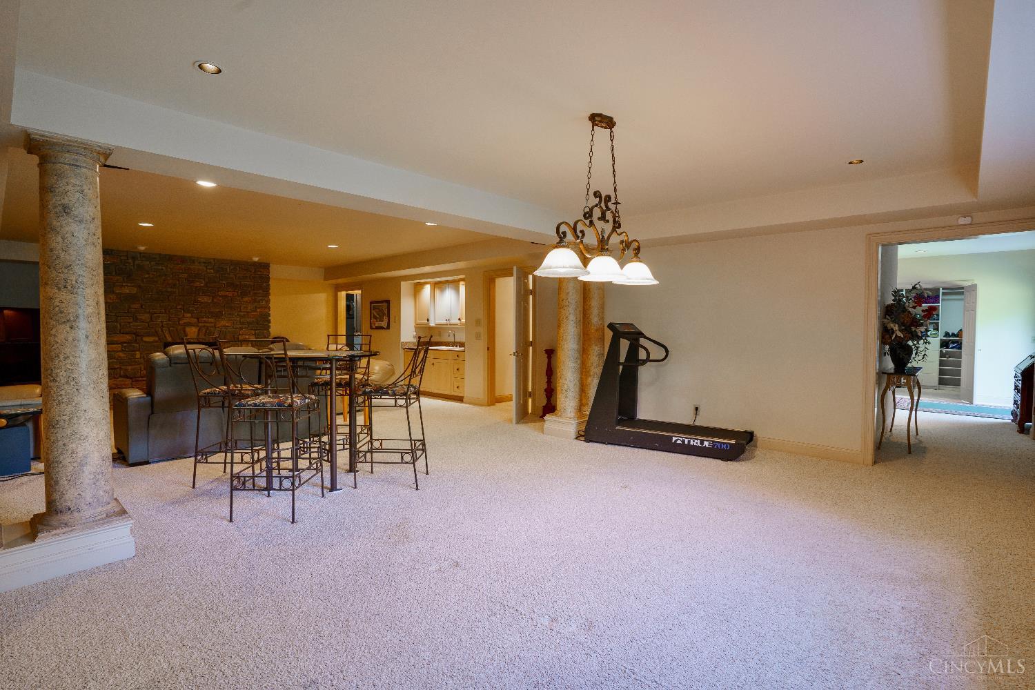 7335 Five Mile Road Cincinnati, OH 45255 - Photo 47 of 69