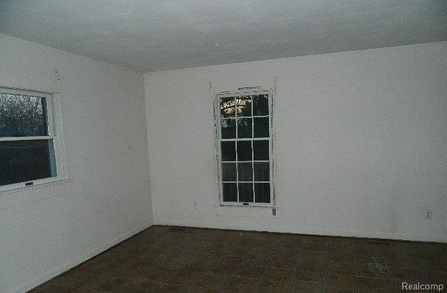 1755 Chilson Road Howell, MI 48843 - Photo 6 of 15 DSCN1554A.JPG