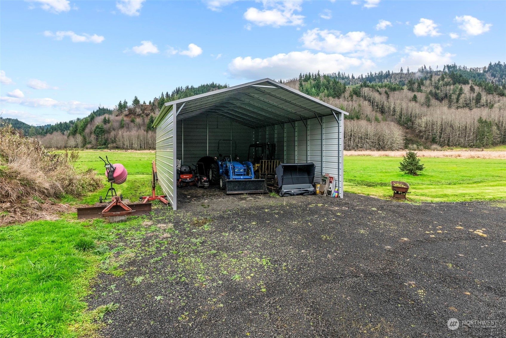 280 East Valley Road Skamokawa, WA 98647 - Photo 7 of 30 a view of backyard with seating and green space