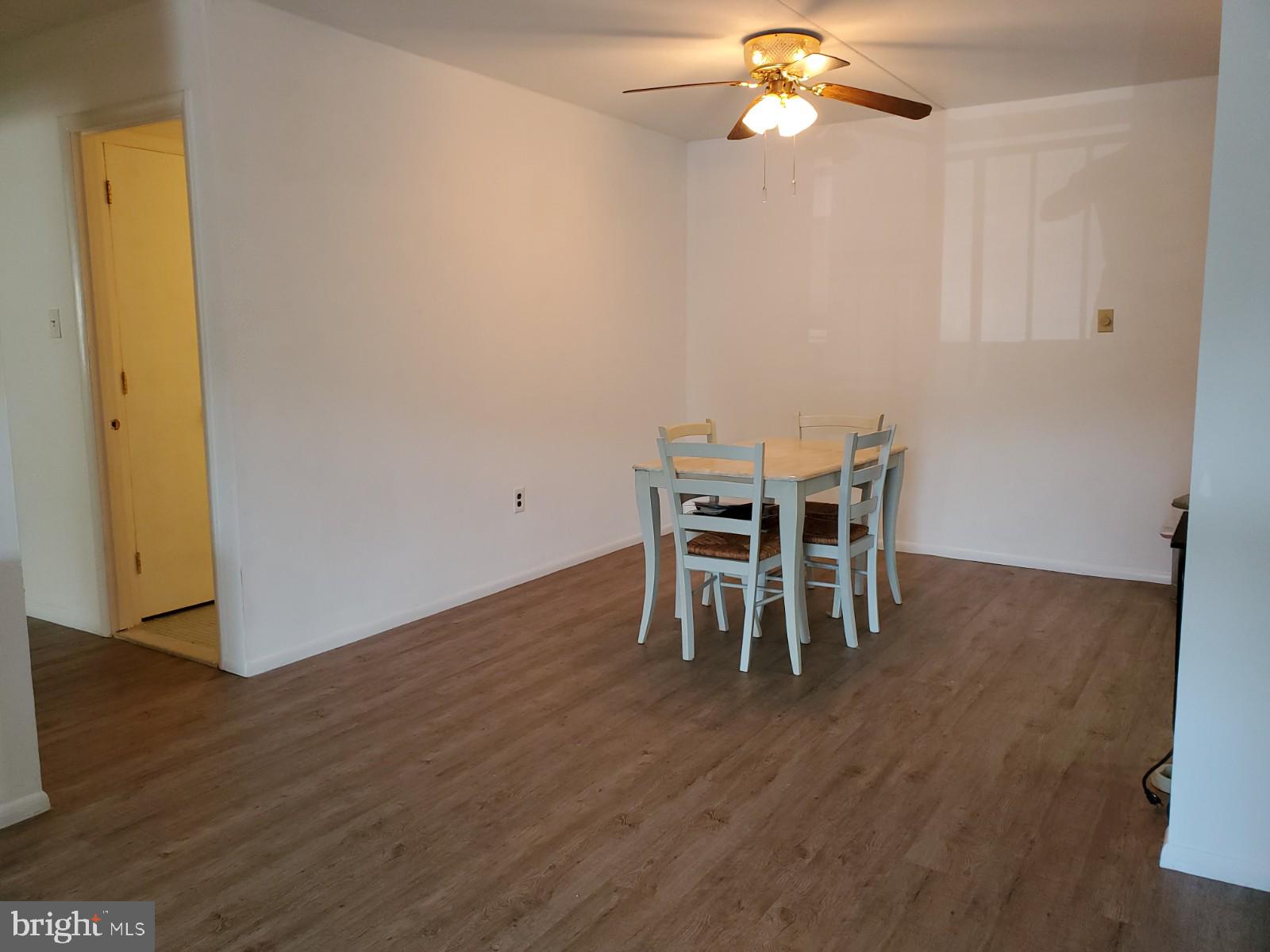 76 Welsh Tract Road, Unit 201 Newark, DE 19713 - Photo 11 of 26 Dining Room