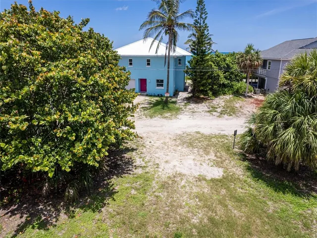 a house view with a outdoor space