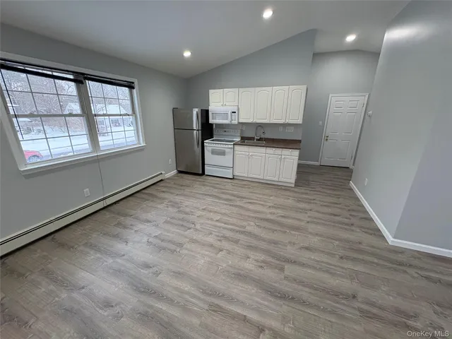 $2,200 | 10 Matsunaye Drive, Medford, NY 11763