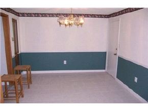 12 English Village Road, Unit 102 Manchester, NH 03102 - Photo 2 of 6 Gallery Image 2