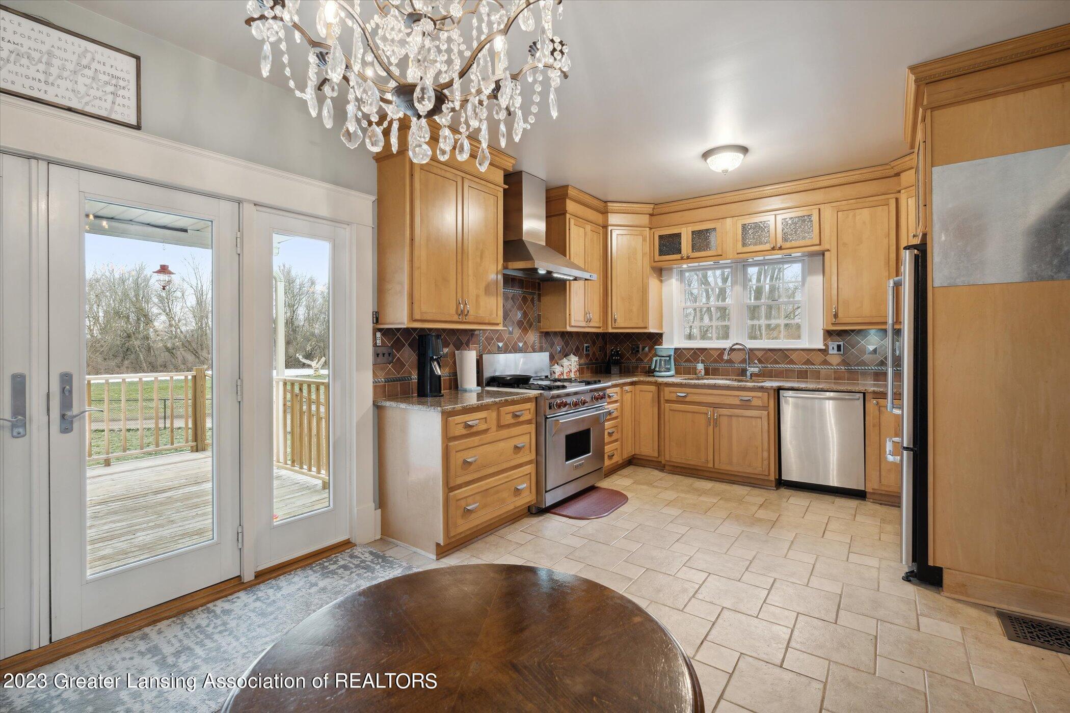 3290 East Howe Road Dewitt, MI 48820 - Photo 15 of 50 13-3290-E-Howe-Rd-DeWitt-MI-48820-Window