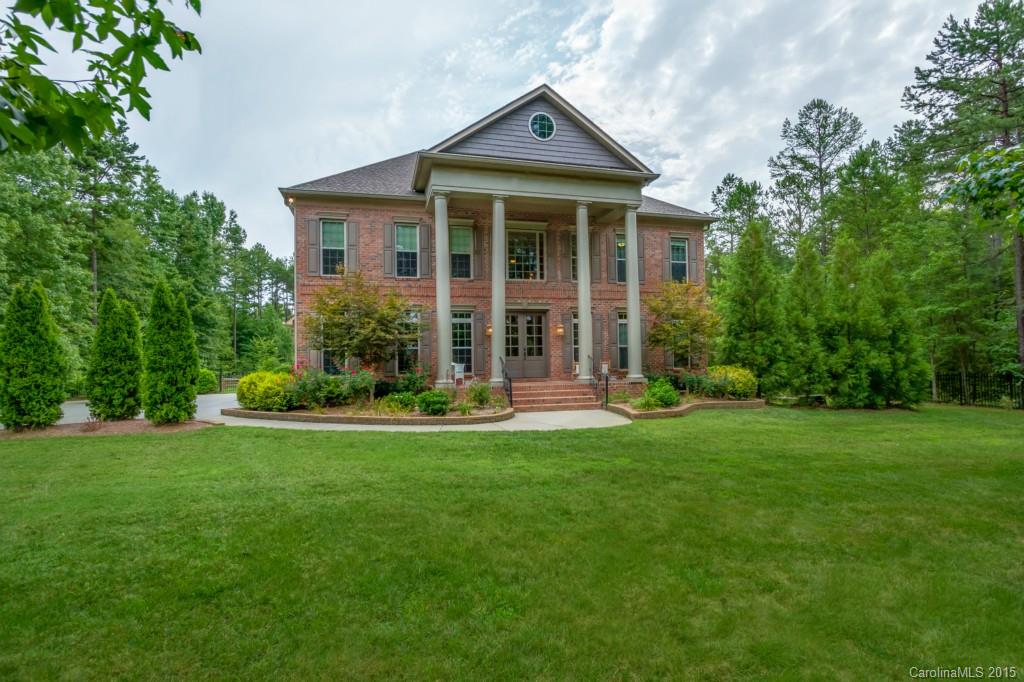207 Underwood Road Matthews, NC 28104 - Photo 1 of 24 Gallery Image 1
