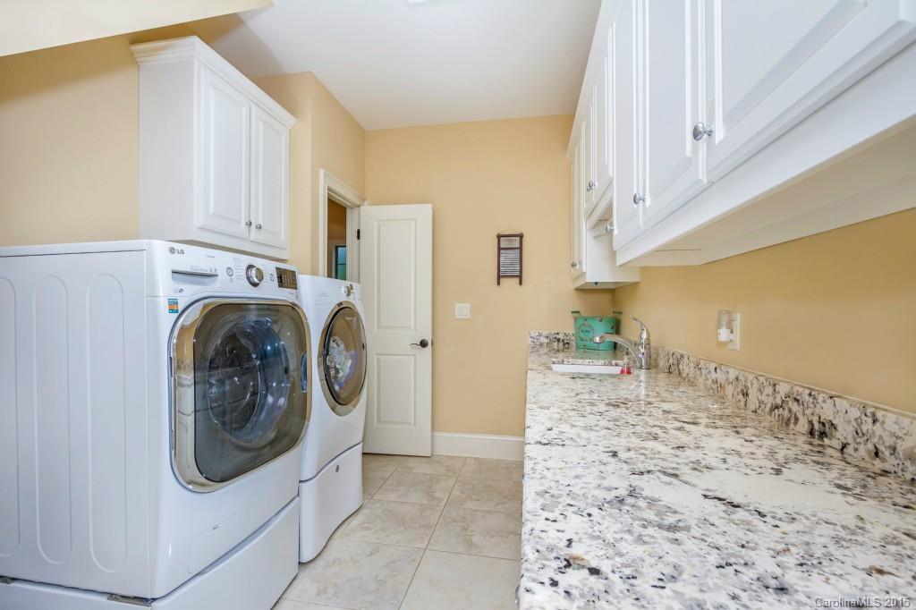 207 Underwood Road Matthews, NC 28104 - Photo 16 of 24 Gallery Image 16