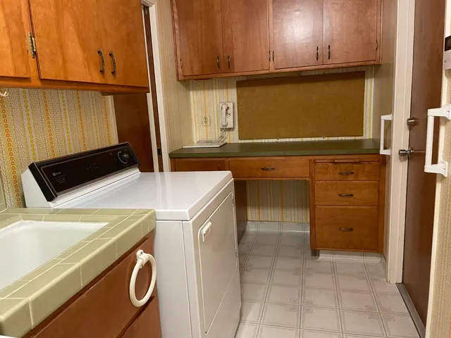 $992,500 | 61 Saratoga Circle, Sacramento, CA 95864