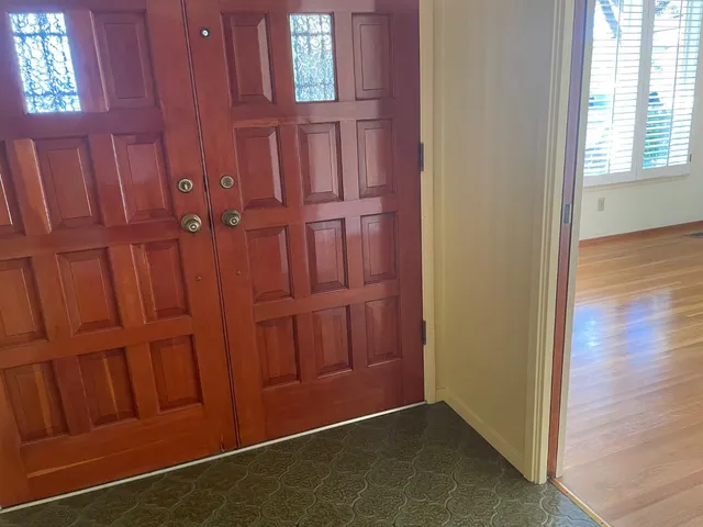 $992,500 | 61 Saratoga Circle, Sacramento, CA 95864