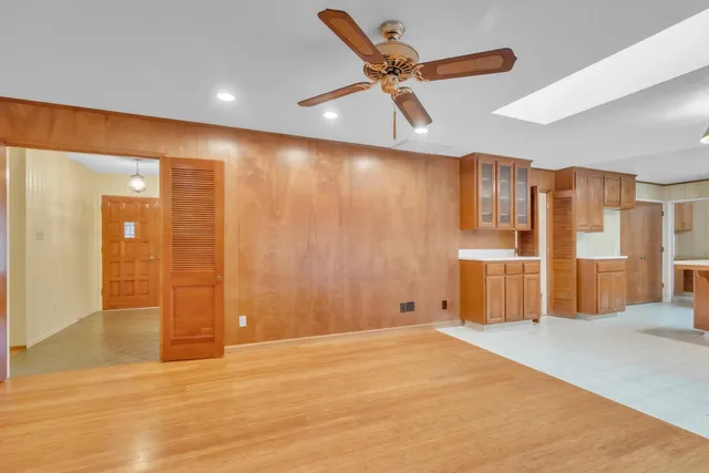 $992,500 | 61 Saratoga Circle, Sacramento, CA 95864