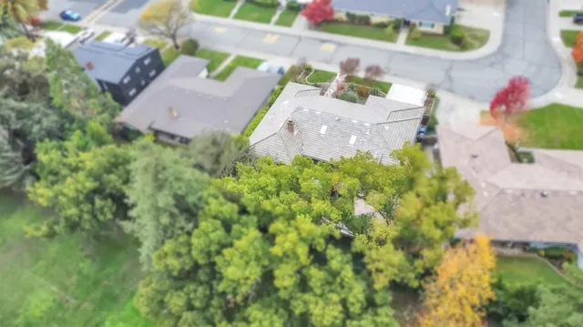 $992,500 | 61 Saratoga Circle, Sacramento, CA 95864