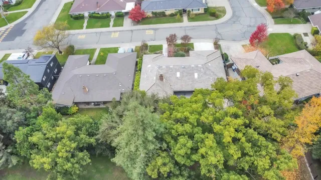 $992,500 | 61 Saratoga Circle, Sacramento, CA 95864