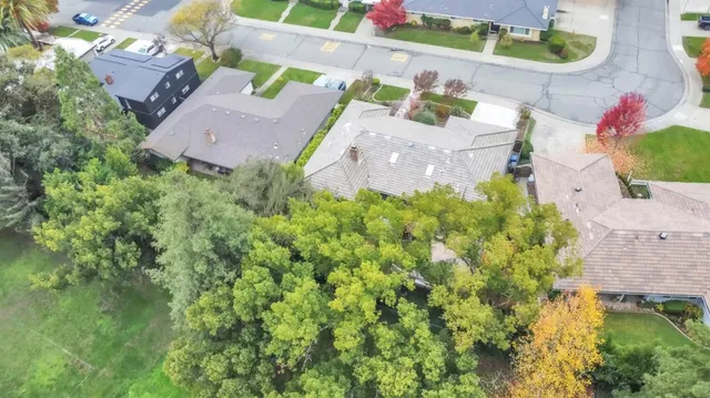 $992,500 | 61 Saratoga Circle, Sacramento, CA 95864