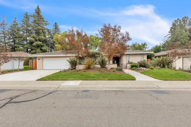 $992,500 | 61 Saratoga Circle, Sacramento, CA 95864