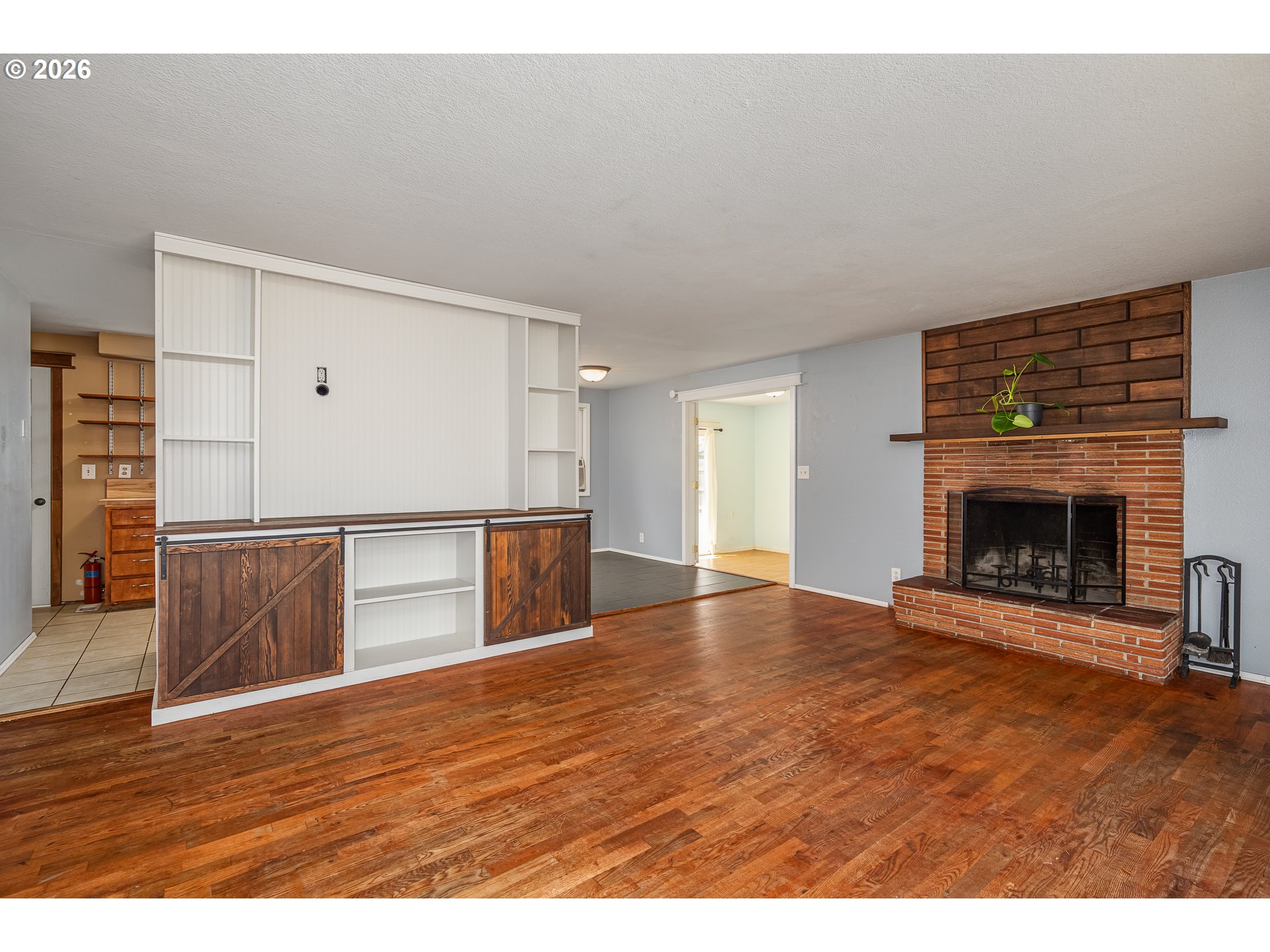 260 35th Street Springfield, OR 97478 - Photo 2 of 21 Gallery Image 2