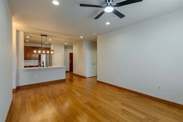 $2,000 | 1220 West Trinity Mills Road, Unit 5011, Carrollton, TX 75006