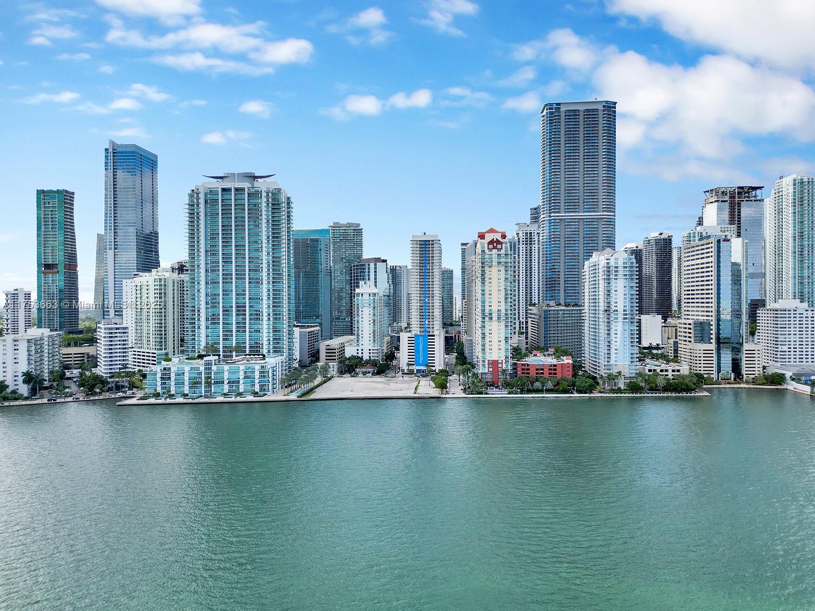 1200 Brickell Bay Drive, Unit 4019 Miami, FL 33131 - Photo 4 of 32 a view of a city with tall buildings