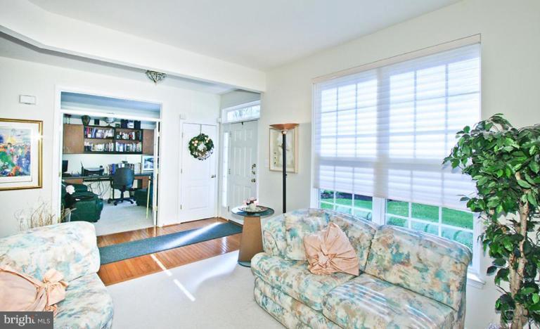 3 Manor Spring Court Silver Spring, MD 20906 - Photo 6 of 30 Living Room #2