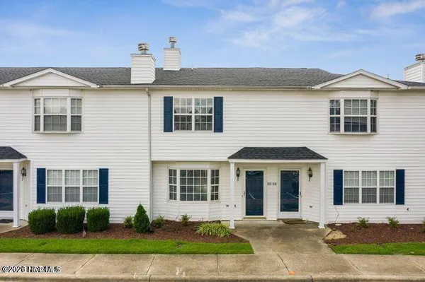 $1,000 | 985 Spring Forest Road, Unit C5, Greenville, NC 27834