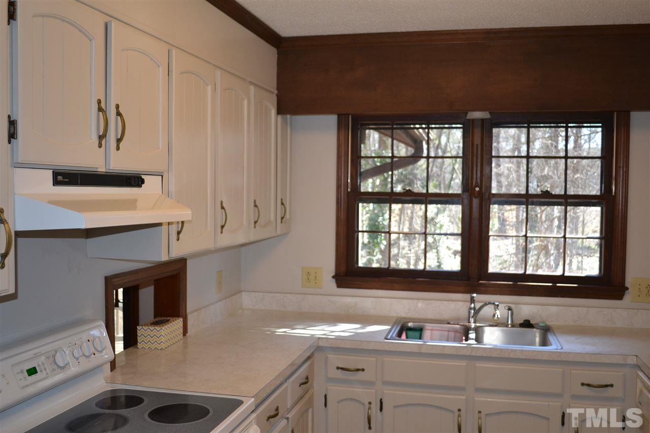 6712 Winding Trail Raleigh, NC 27612 - Photo 11 of 30