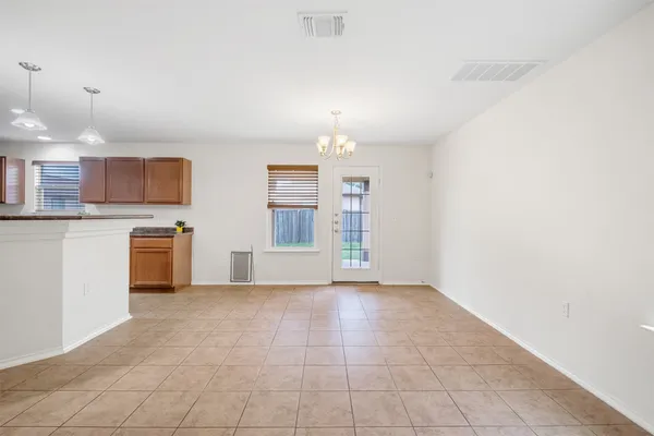 $2,000 | 8913 Winter Haven Road, Austin, TX 78747