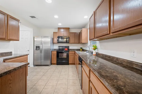 $2,000 | 8913 Winter Haven Road, Austin, TX 78747