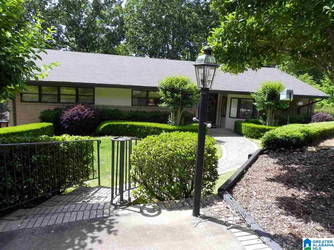 4 Sunset Pass Anniston, AL 36207 - Photo 1 of 48