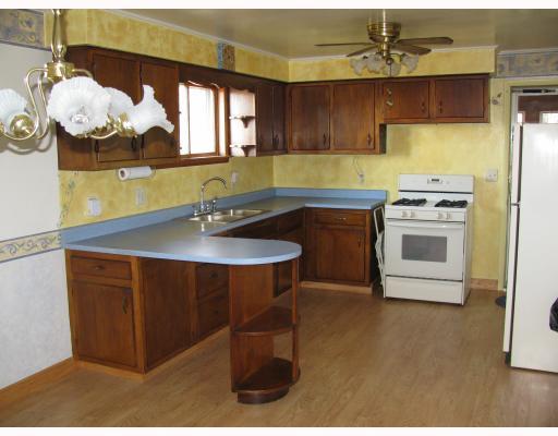 84 Vankirk Ridge Road Washington, PA 15301 - Photo 5 of 9 Kitchen.