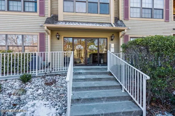 $2,450 | 1101 Stoneridge Circle, Unit 1101, Helmetta, NJ 08828