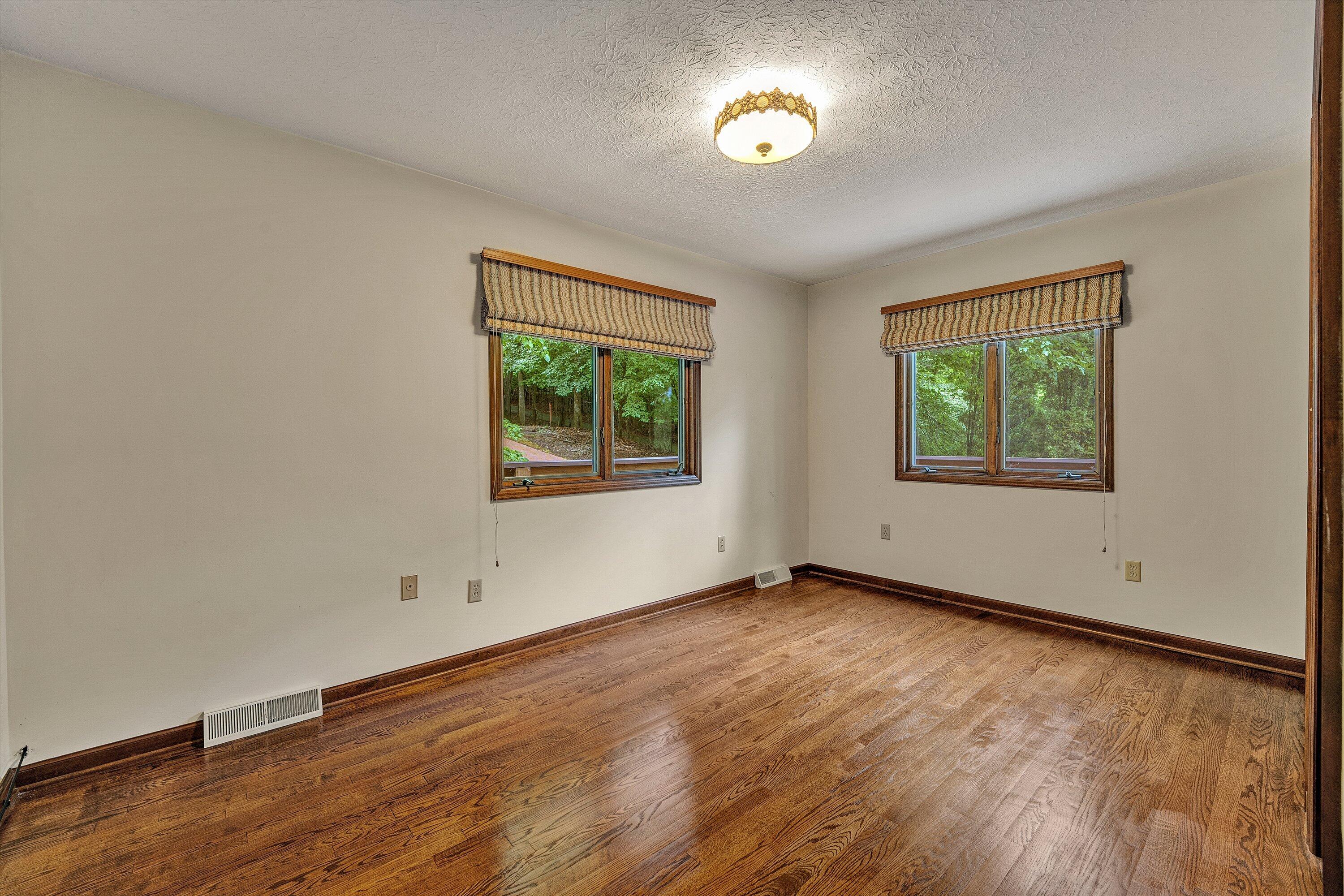 211 Wilderness Way Moneta, VA 24121 - Photo 17 of 41 17-SGP-28